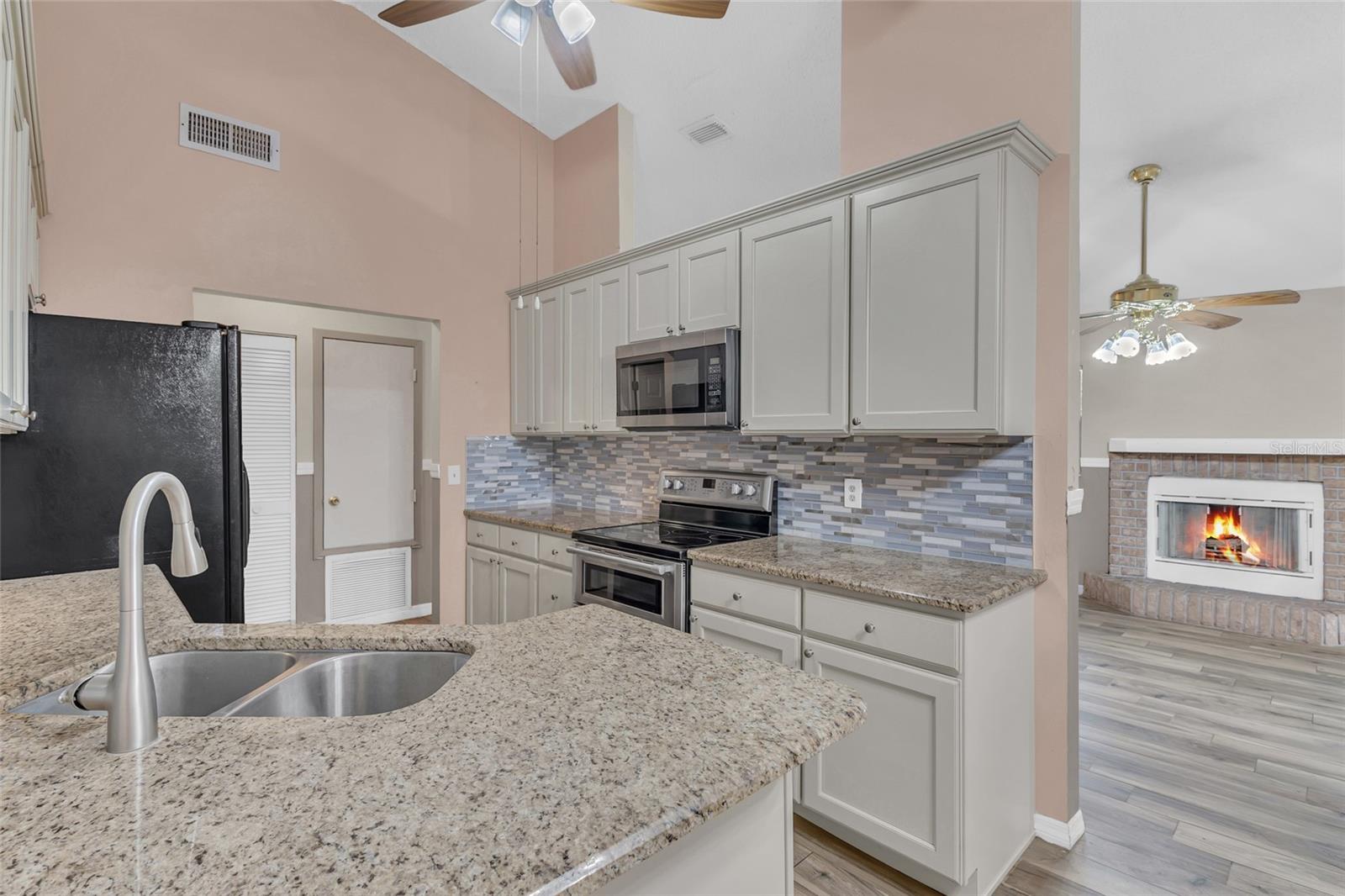2601 BRIANA CT — photo 8