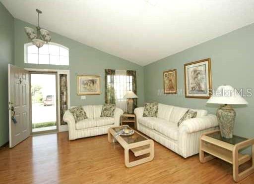 521 CYPRESS TREE CT — photo 2
