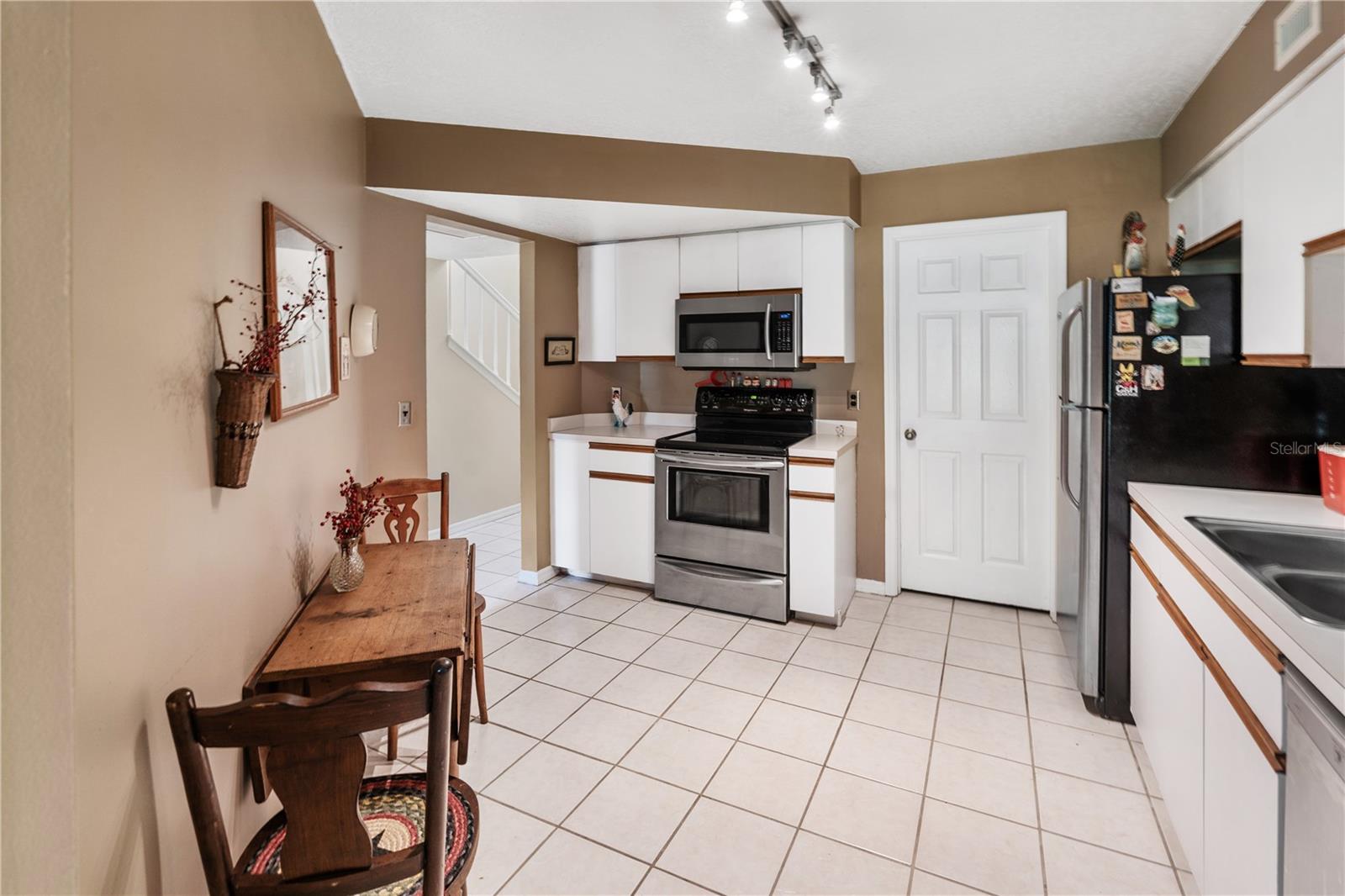 4807 COACHMANS DR #2403 — photo 7