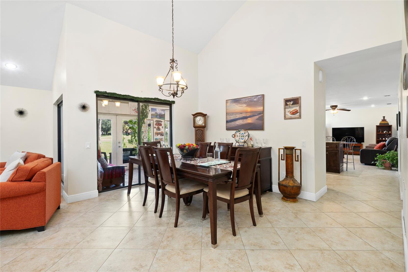 6729 EDGEWORTH DR — photo 10