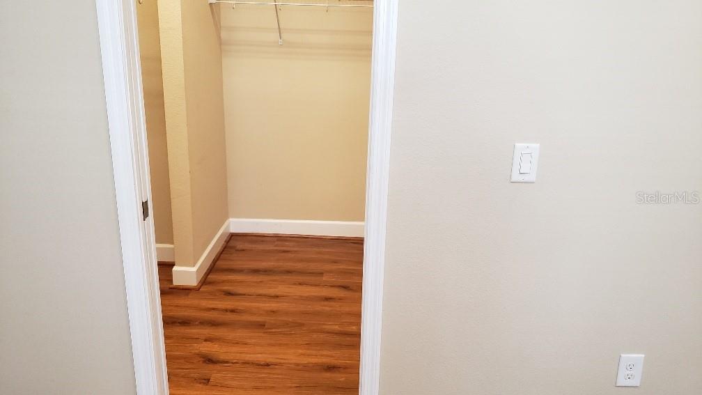 13818 ELIOT AVE — photo 4
