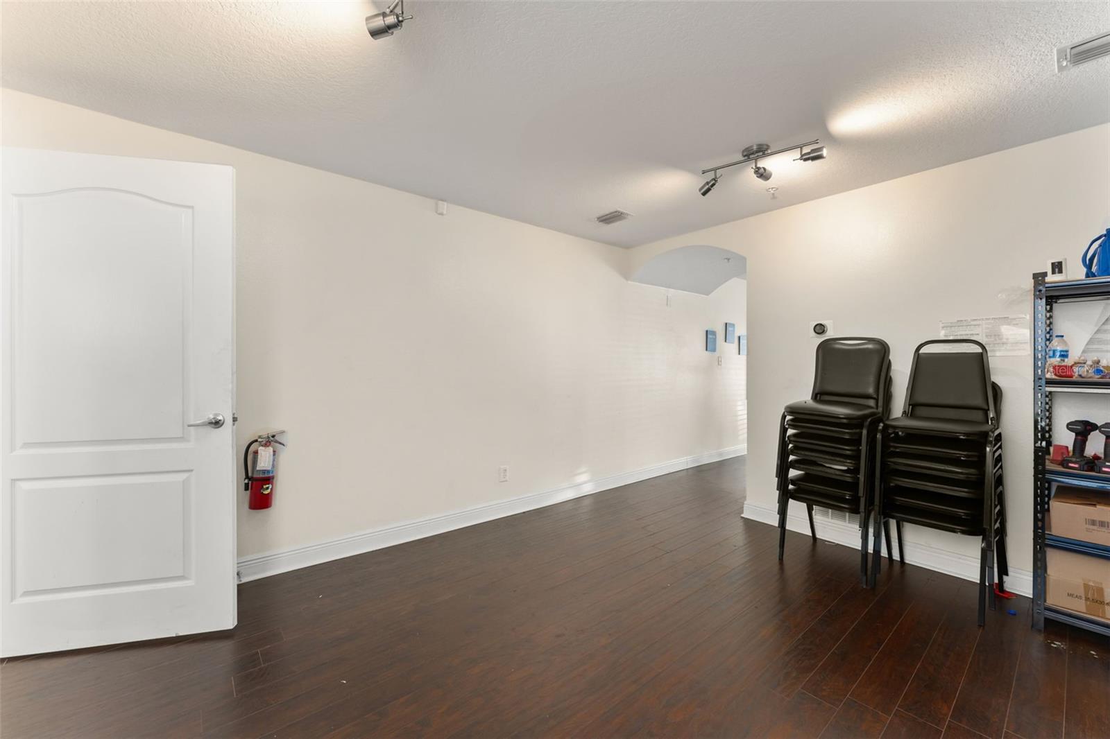 136 S BUMBY AVE #2 — photo 11