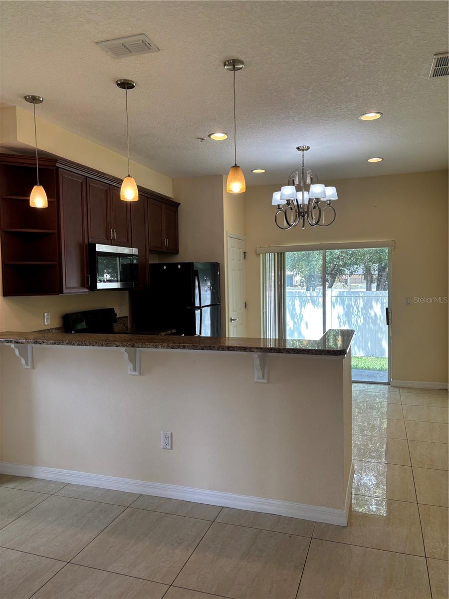 2043 ROYAL VISTA CT — photo 8