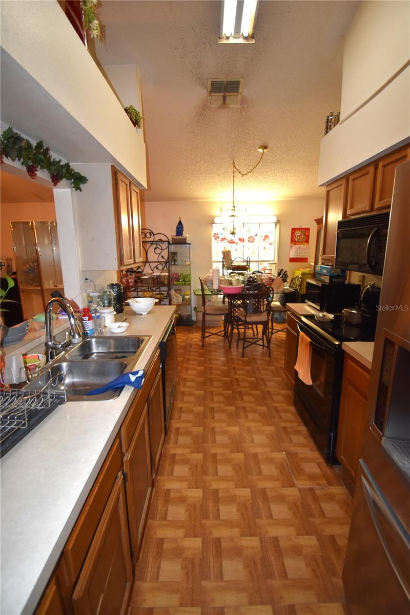 6587 MERITMOOR CIR — photo 7