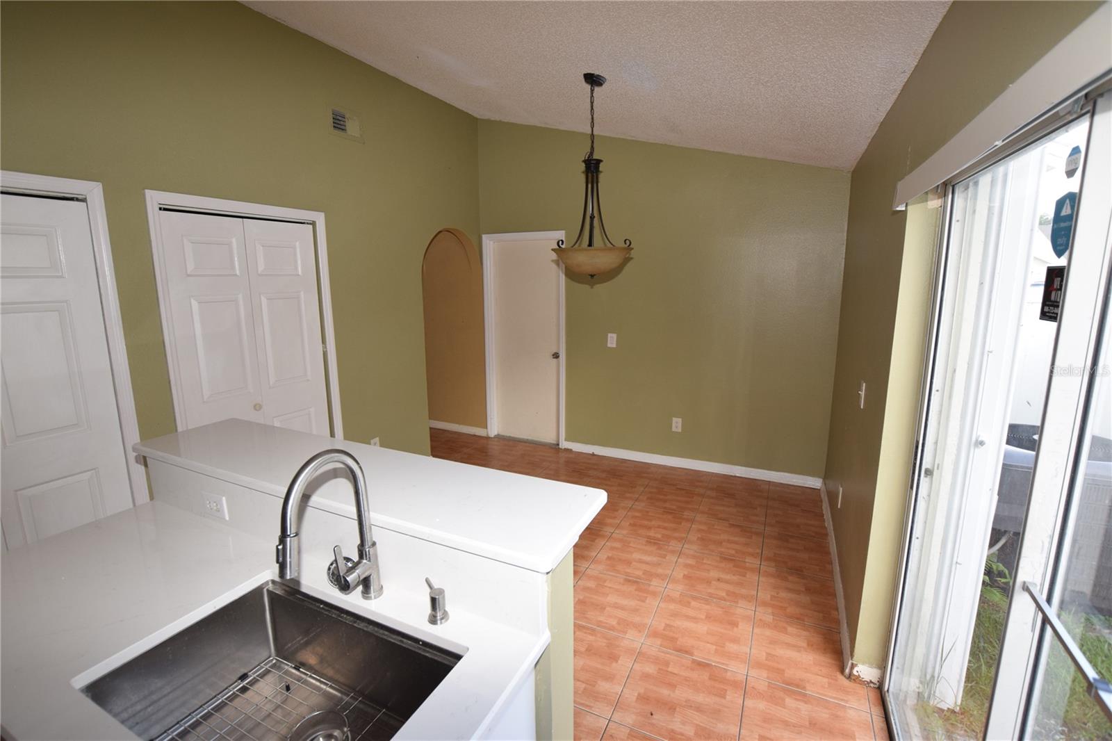 2216 PHONECIA CT — photo 10