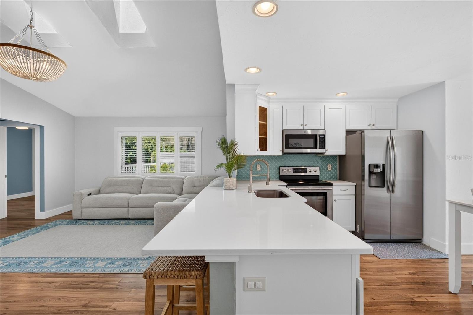 4713 MONTROSE AVE — photo 12