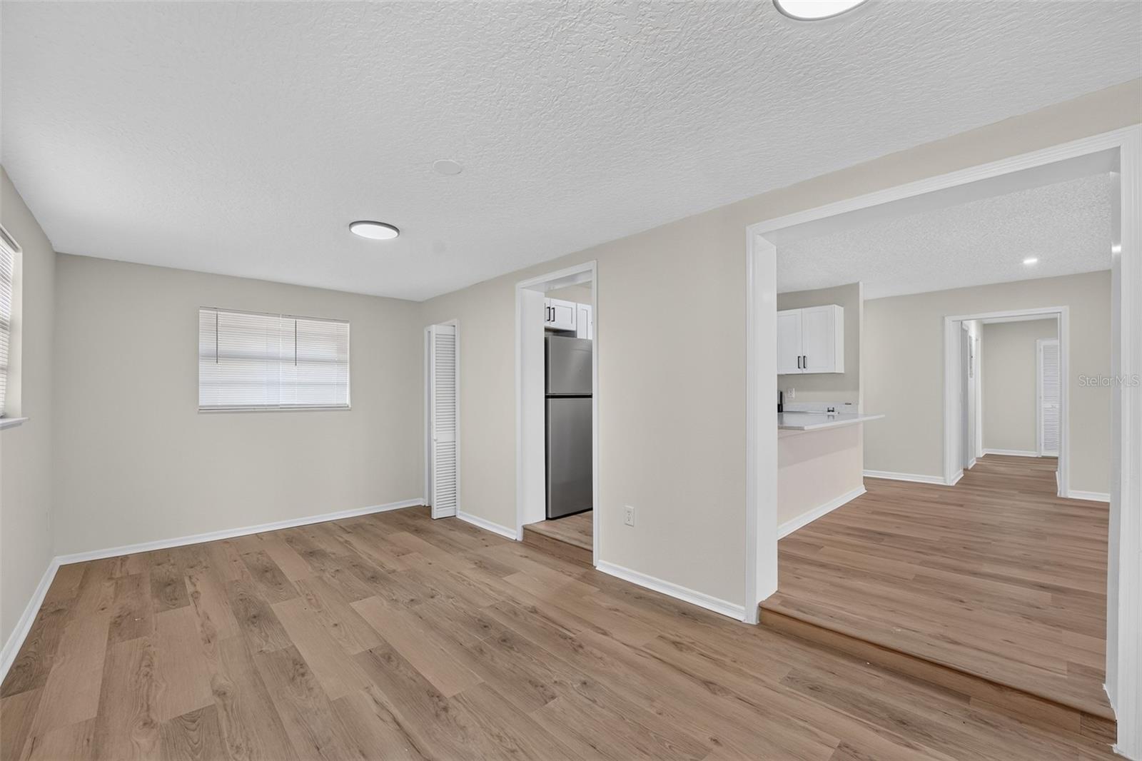 10810 GENEVIEVE ST — photo 9