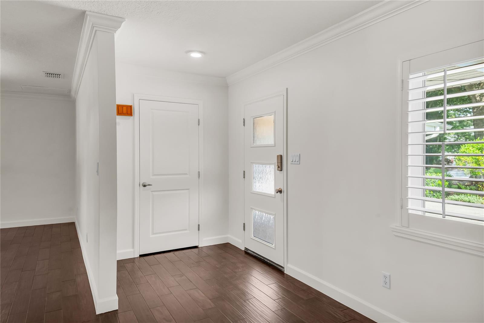 14 HOPKINS CIR — photo 3