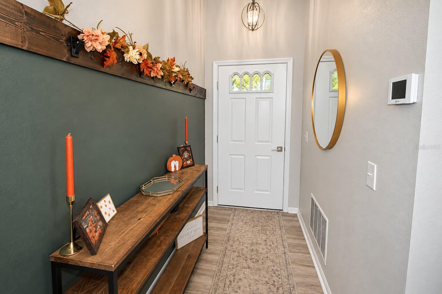 120 N ABERDEEN CIR — photo 4