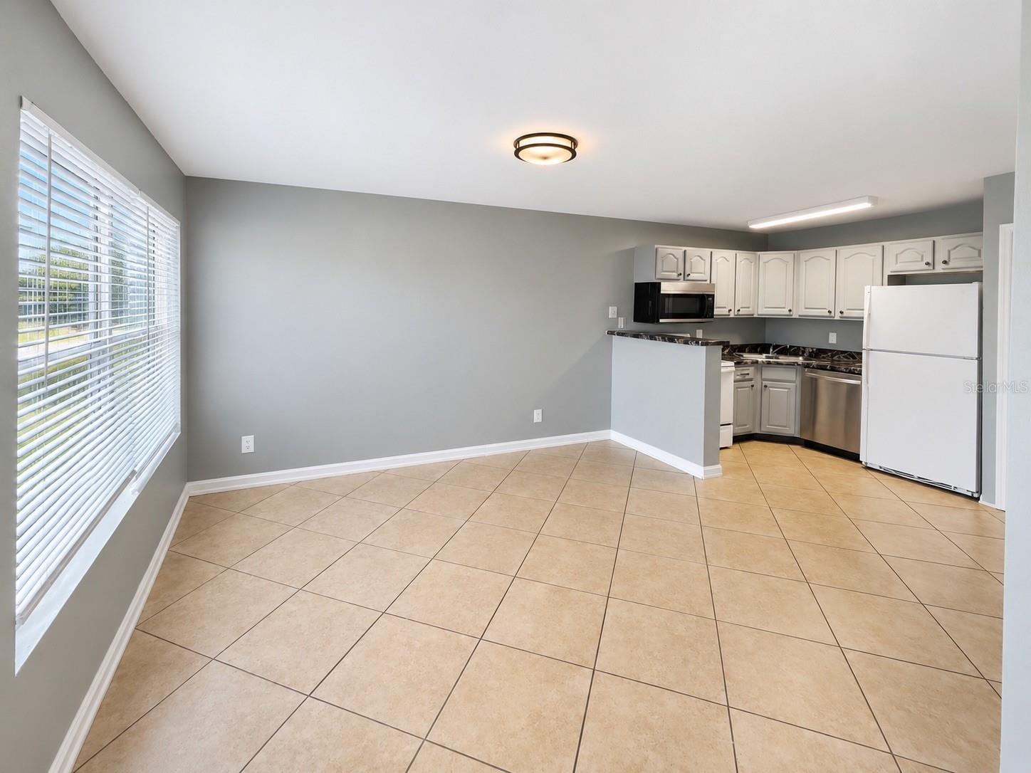 4724 WALDEN CIR #26 — photo 2