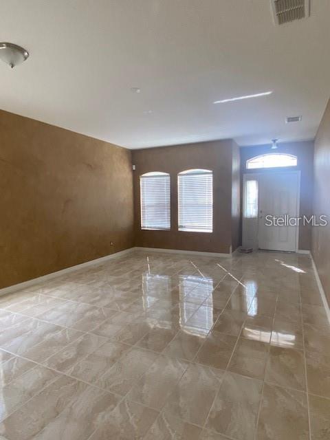 4905 ALAVISTA DR — photo 3