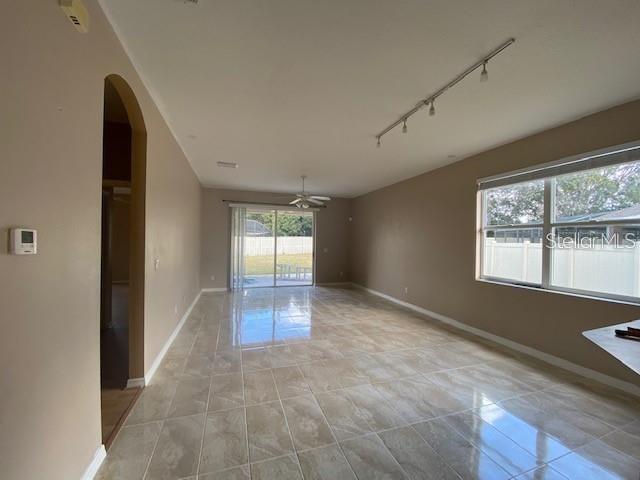 4905 ALAVISTA DR — photo 5