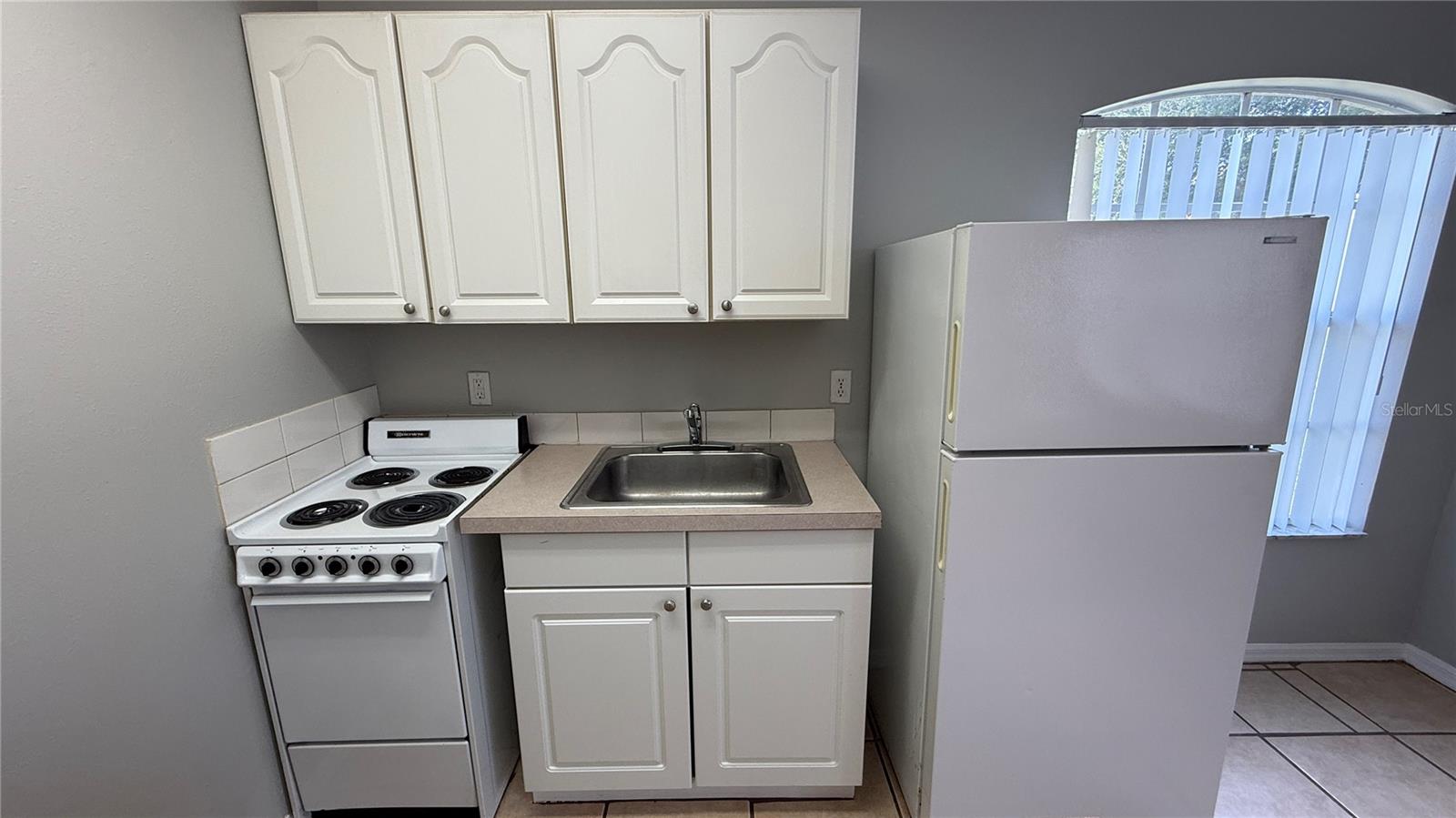 871 ORCHID DR #B — photo 6