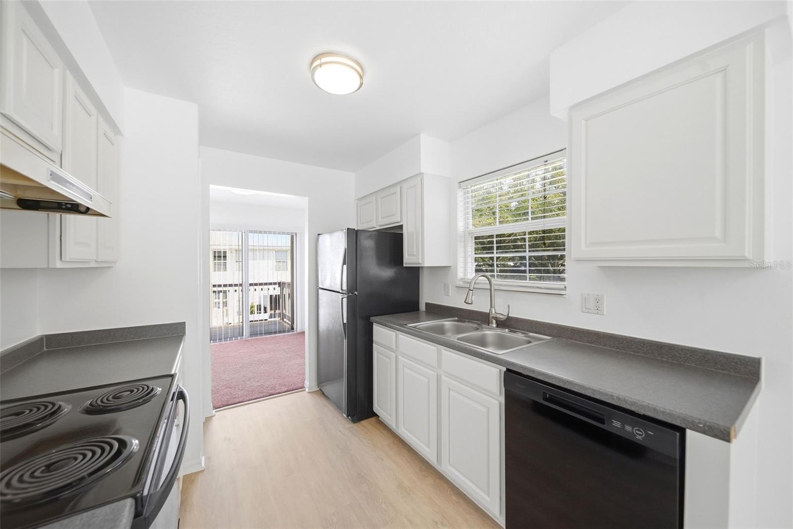 2210 COACH HOUSE BLVD #408 — photo 8