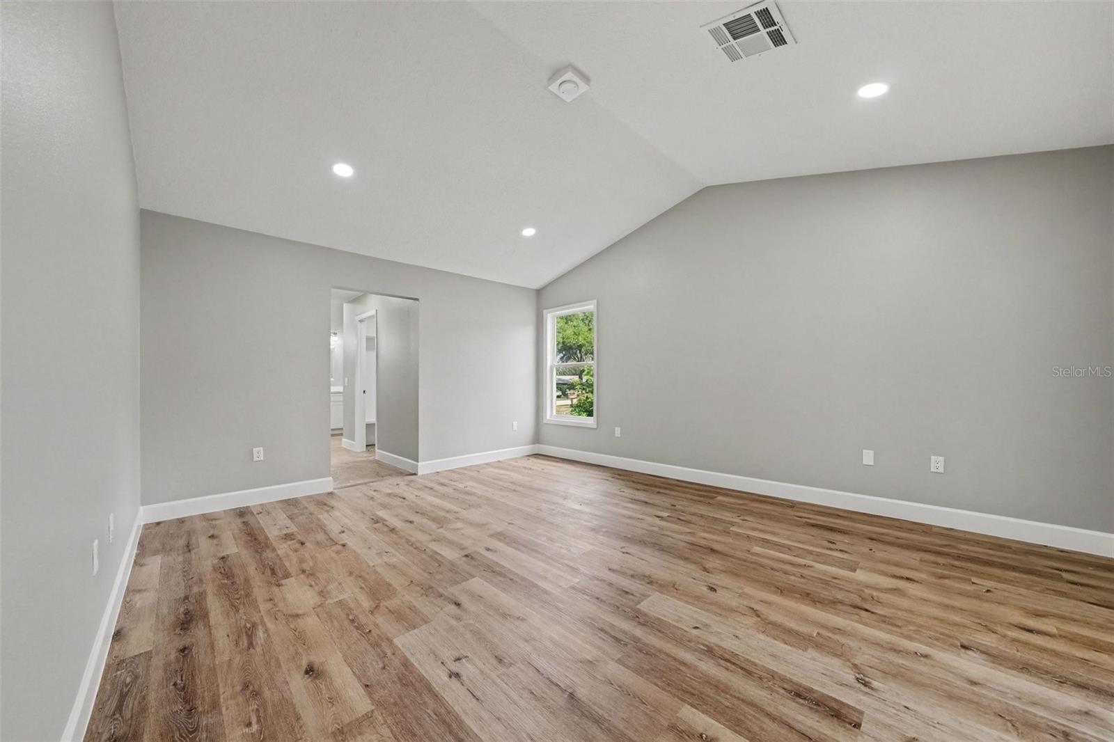 33608 OVERTON DR — photo 12