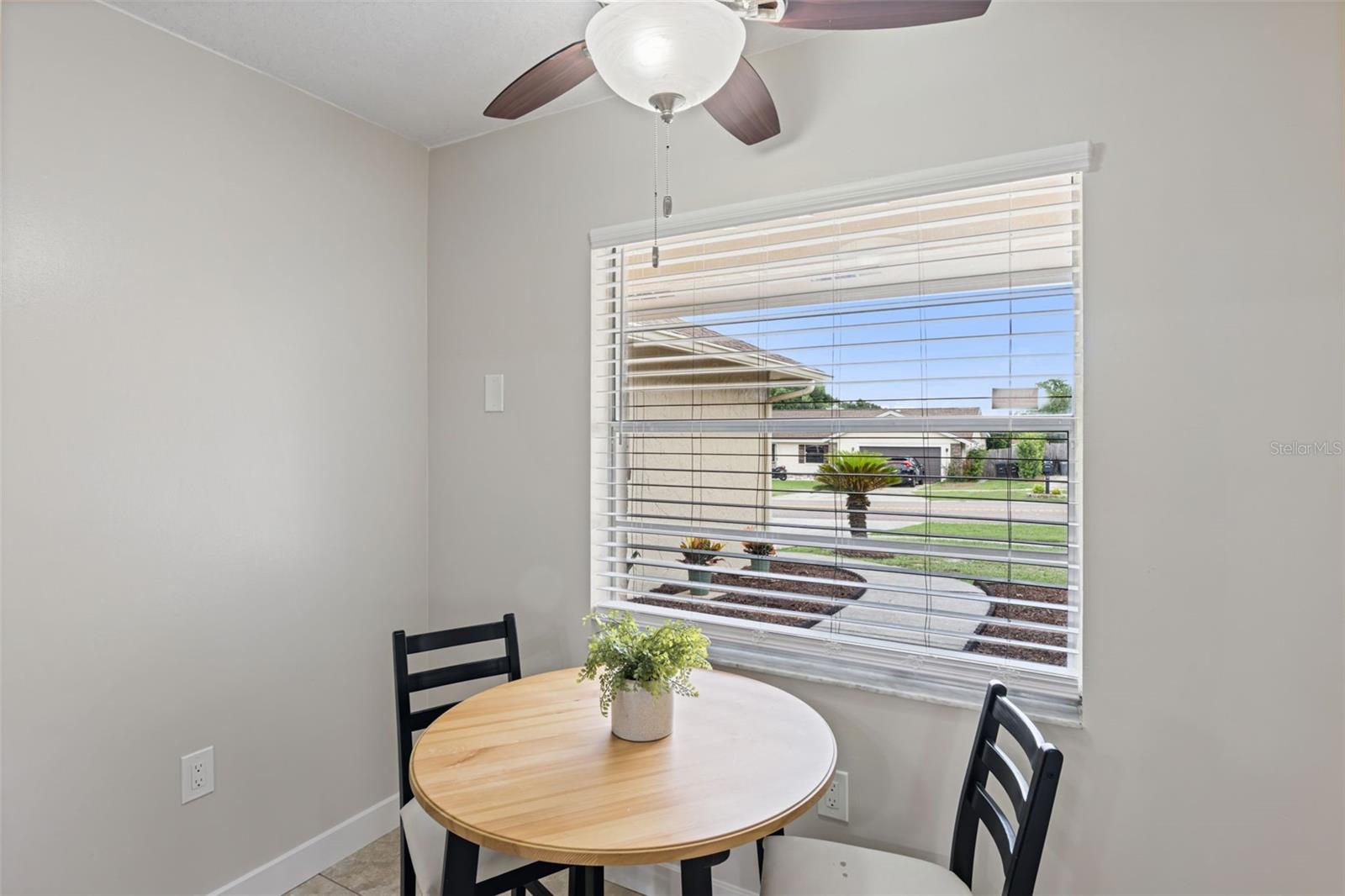 618 HATTAWAY DR — photo 11
