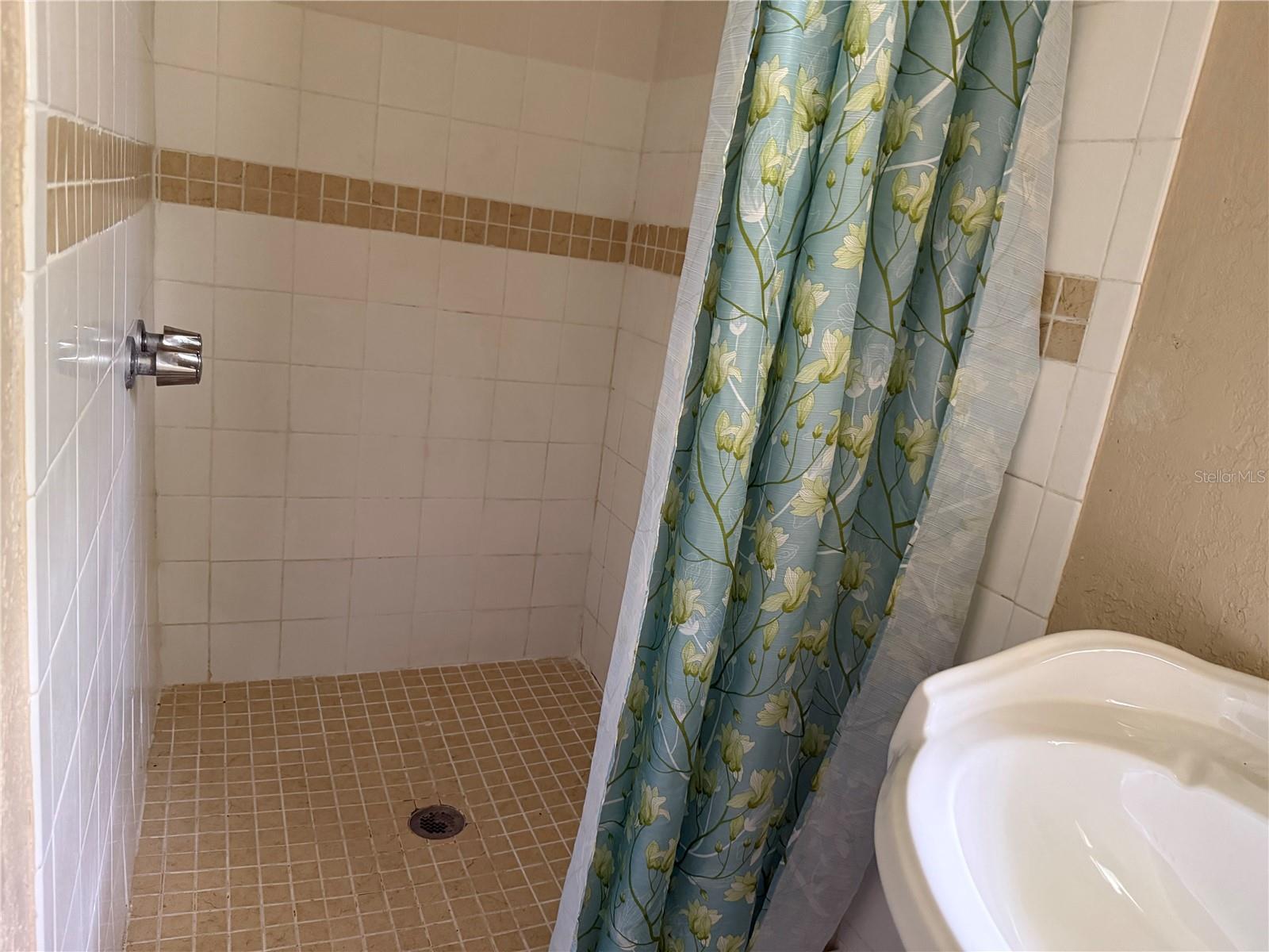 5401 HERMOSA ST — photo 12