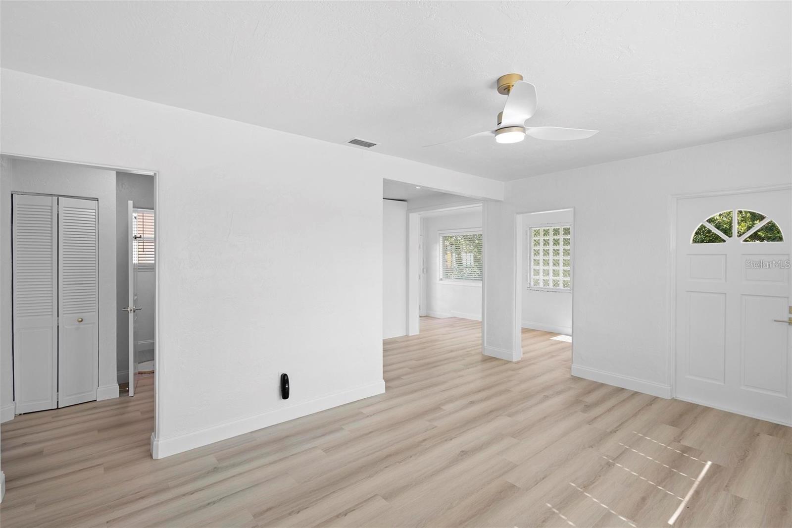 263 WILLIAMS AVE — photo 7