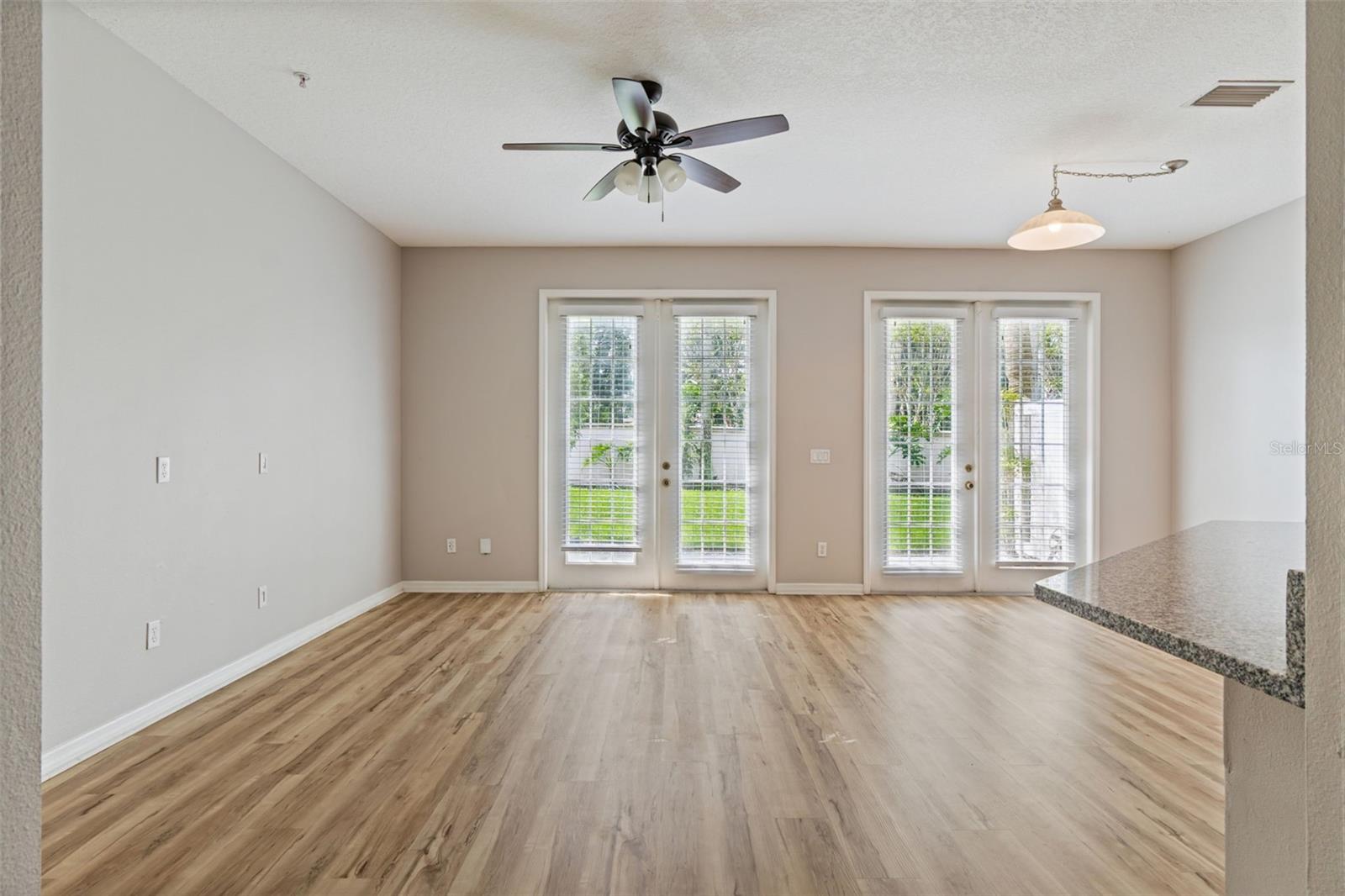 512 PINEBRANCH CIR — photo 7