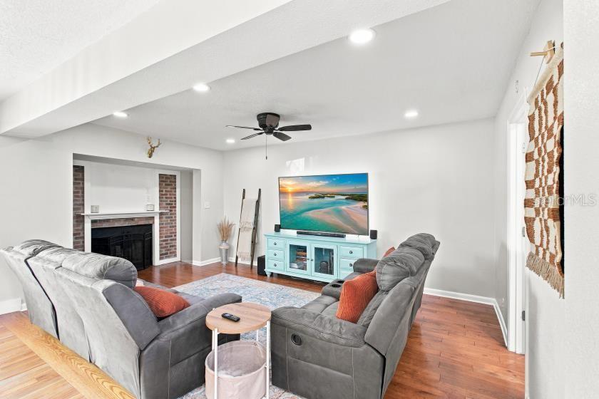 2313 CARROLL PL — photo 4