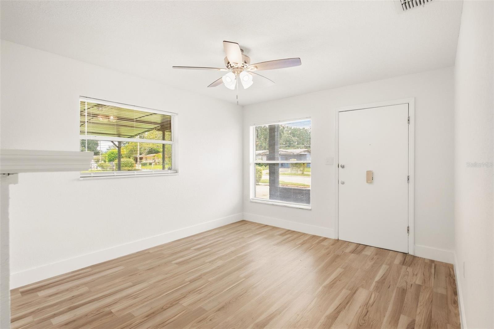 446 GILMAN CIR — photo 8