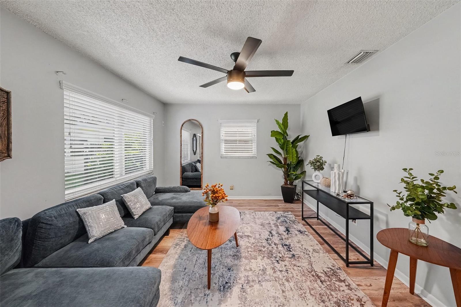 4516 W PAXTON AVE — photo 7