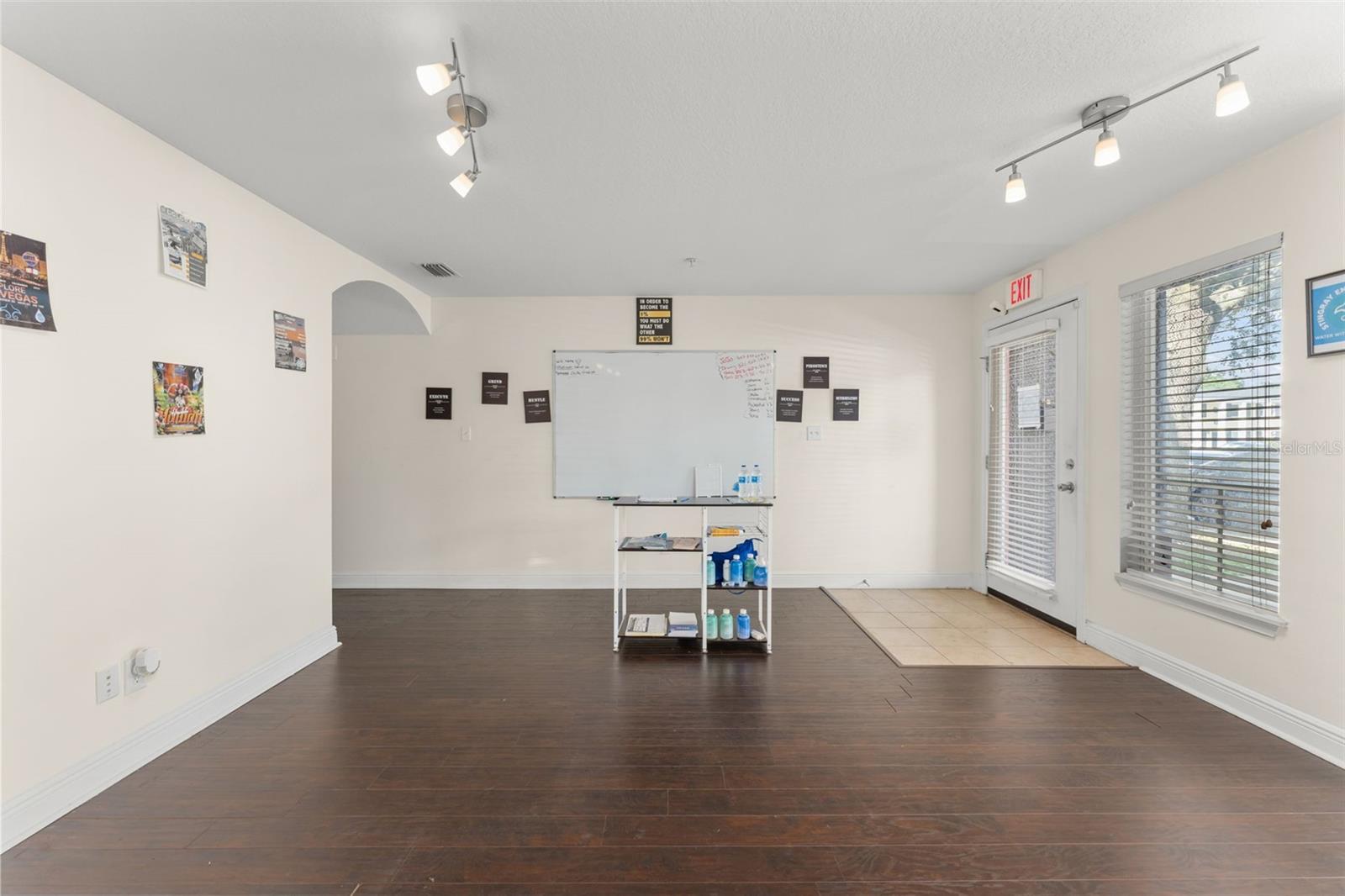 136 S BUMBY AVE #2 — photo 6