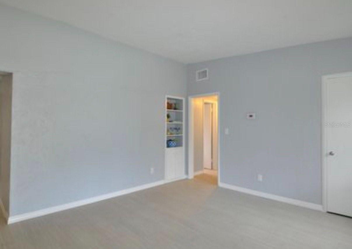 1332 HILLCREST DR — photo 3
