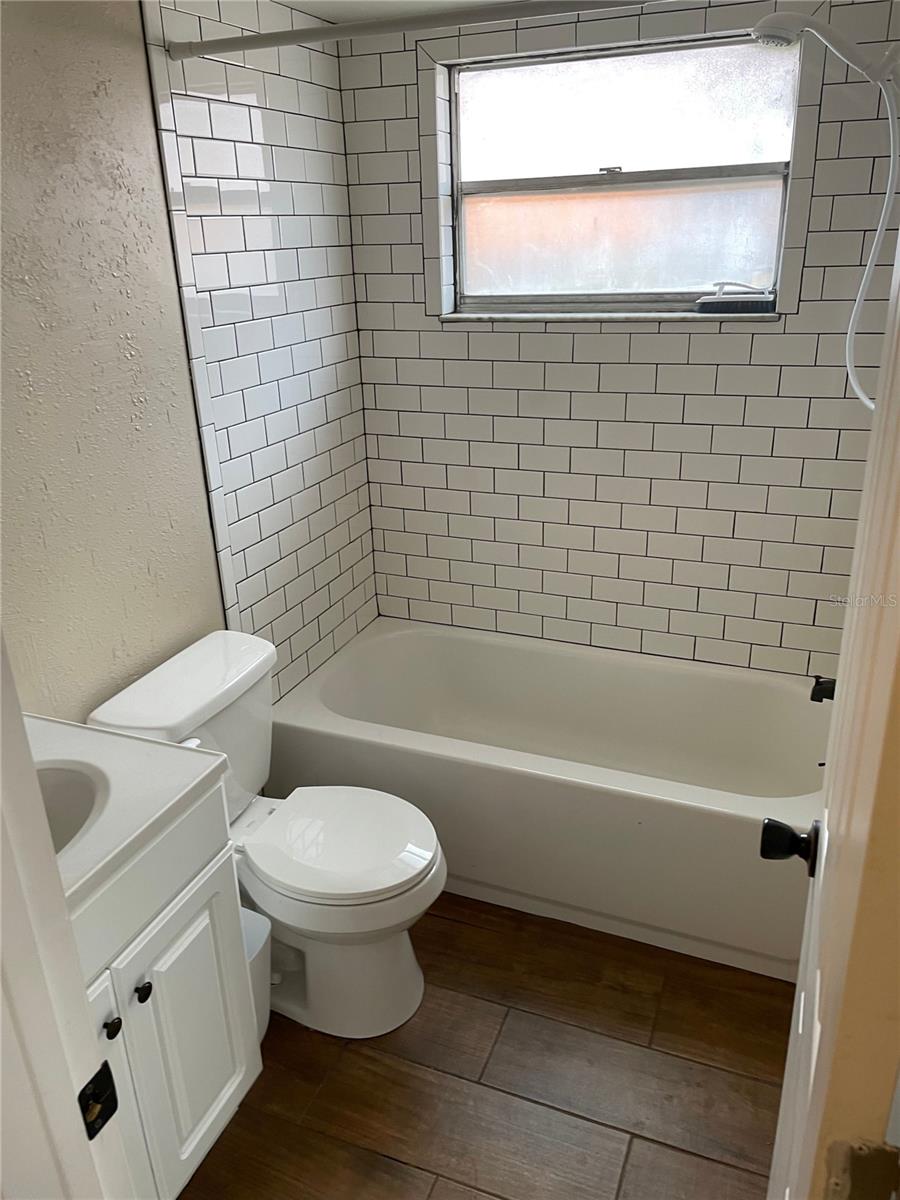 3029 CENTER ST — photo 5
