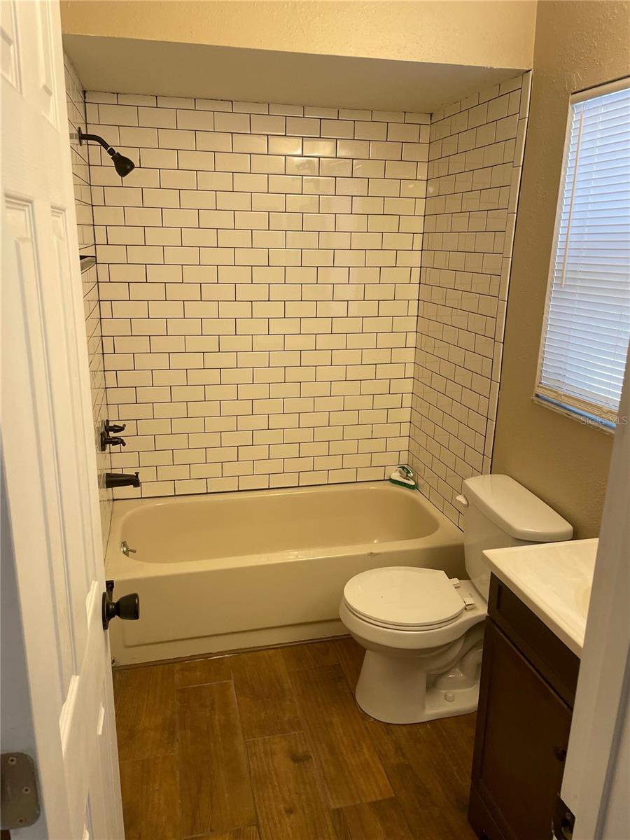 3029 CENTER ST — photo 9