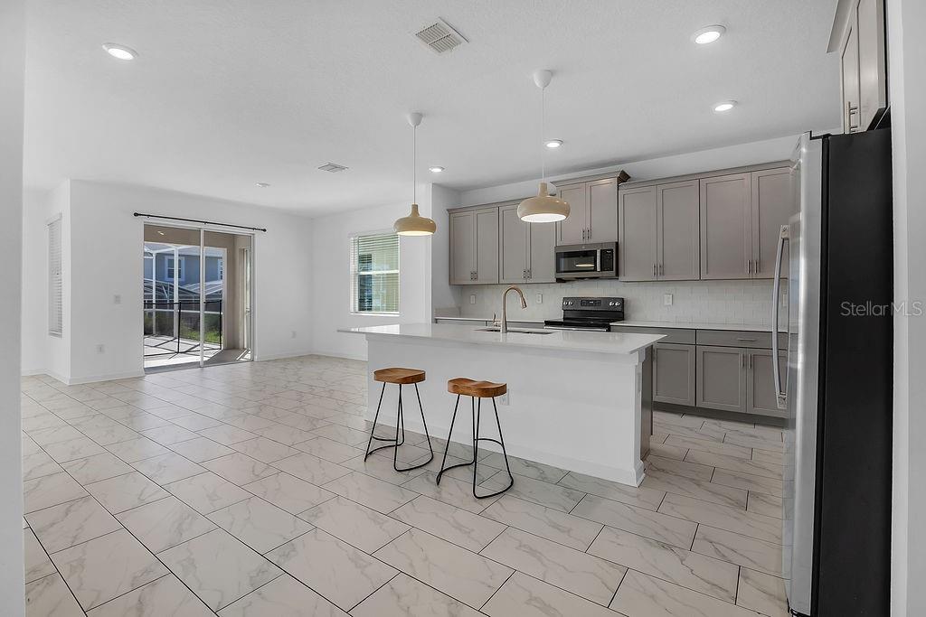 9255 SOMMERSET HILLS DR — photo 7
