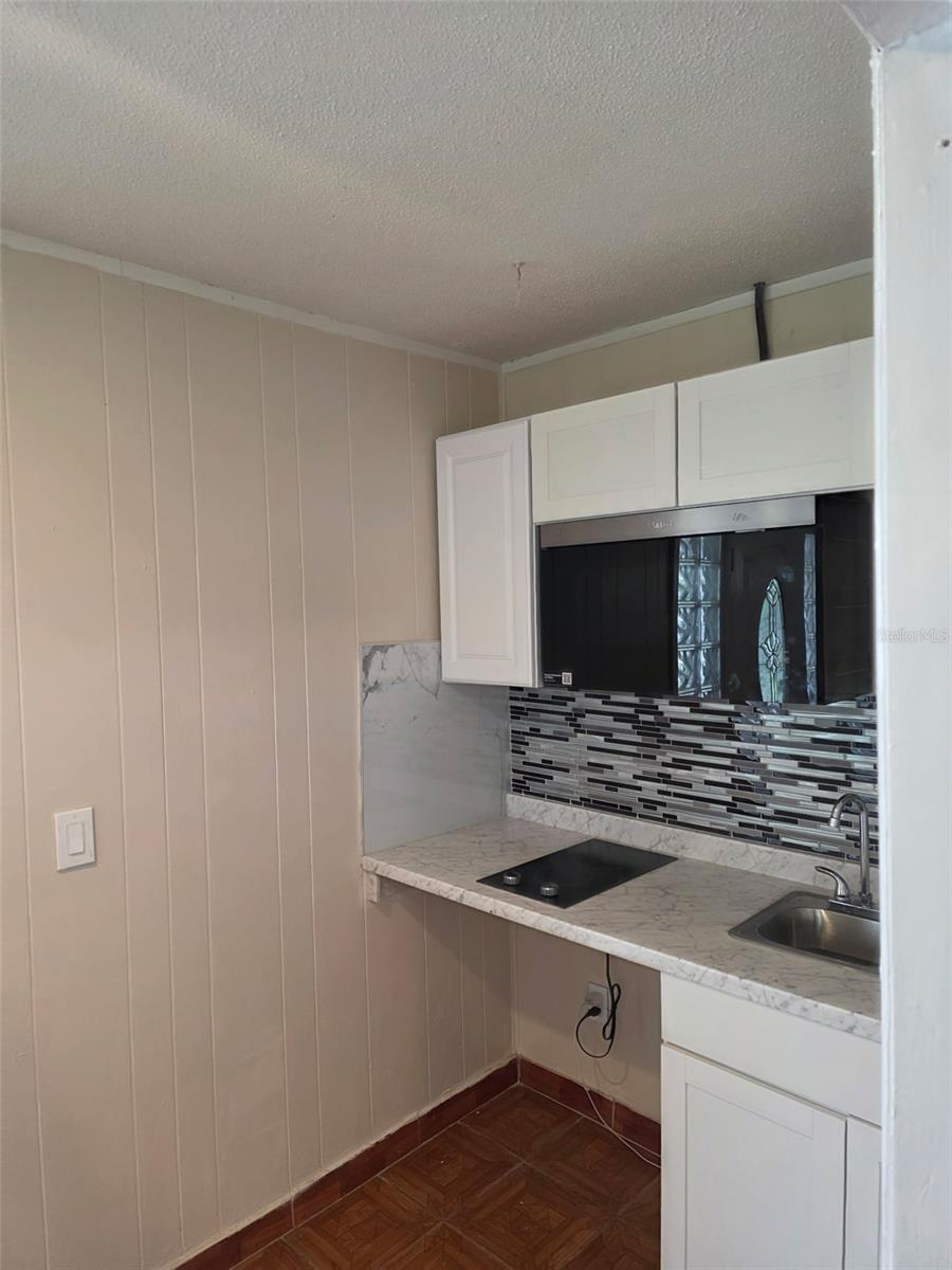 820 ORWELL AVE — photo 11