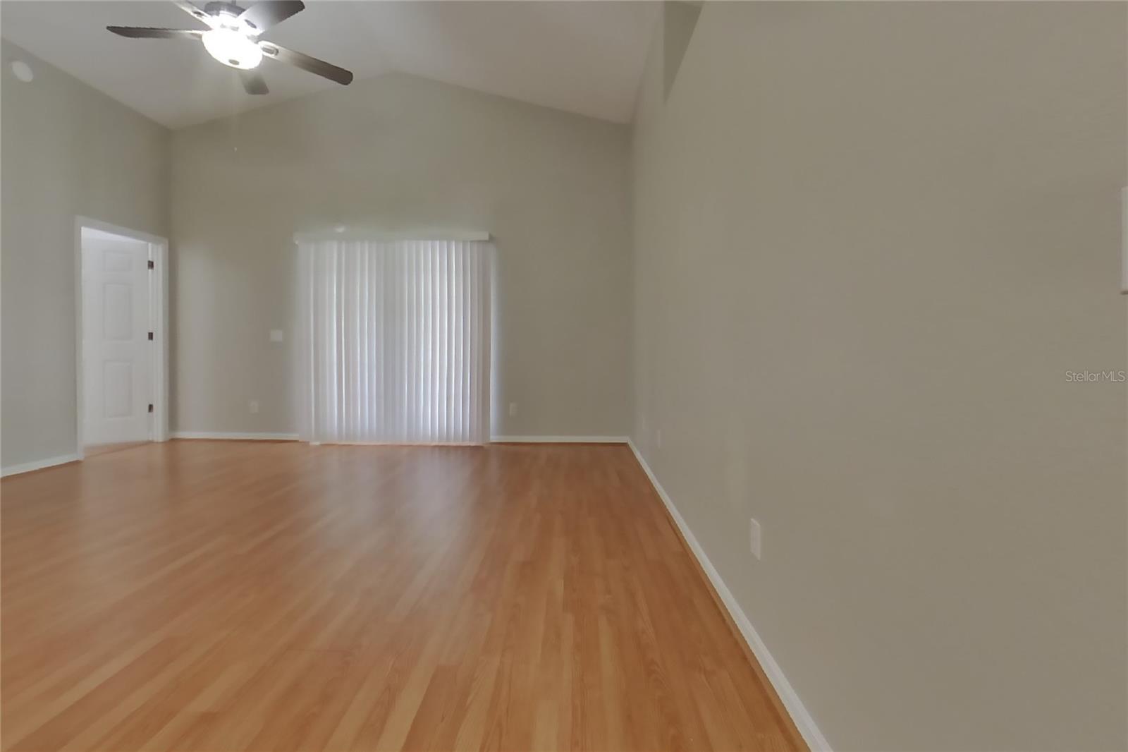 143 WORNALL DR — photo 2