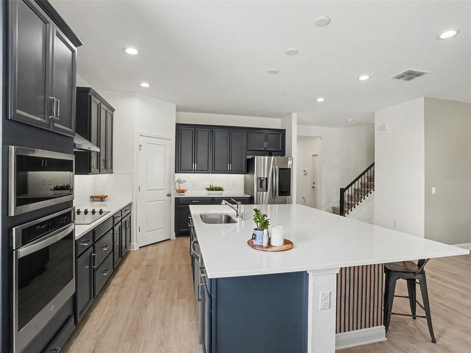 4484 LIONS GATE AVE — photo 8