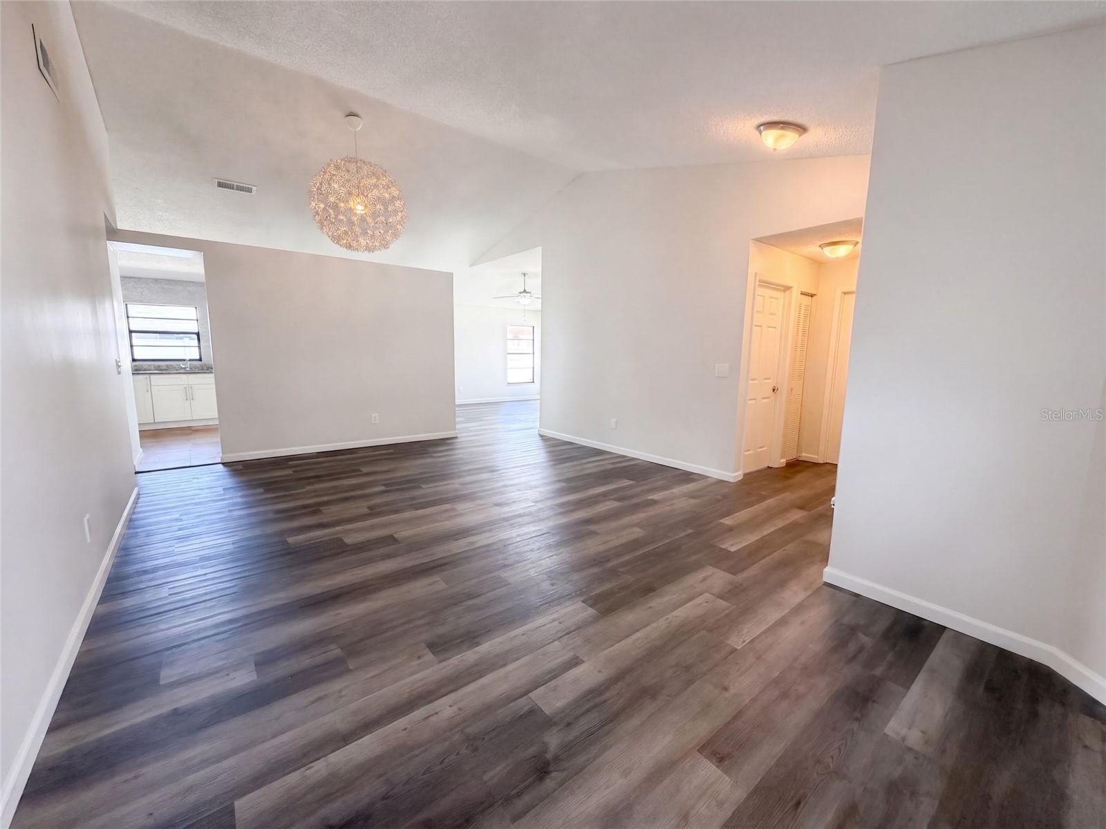 9507 LETTERSTONE CT — photo 3