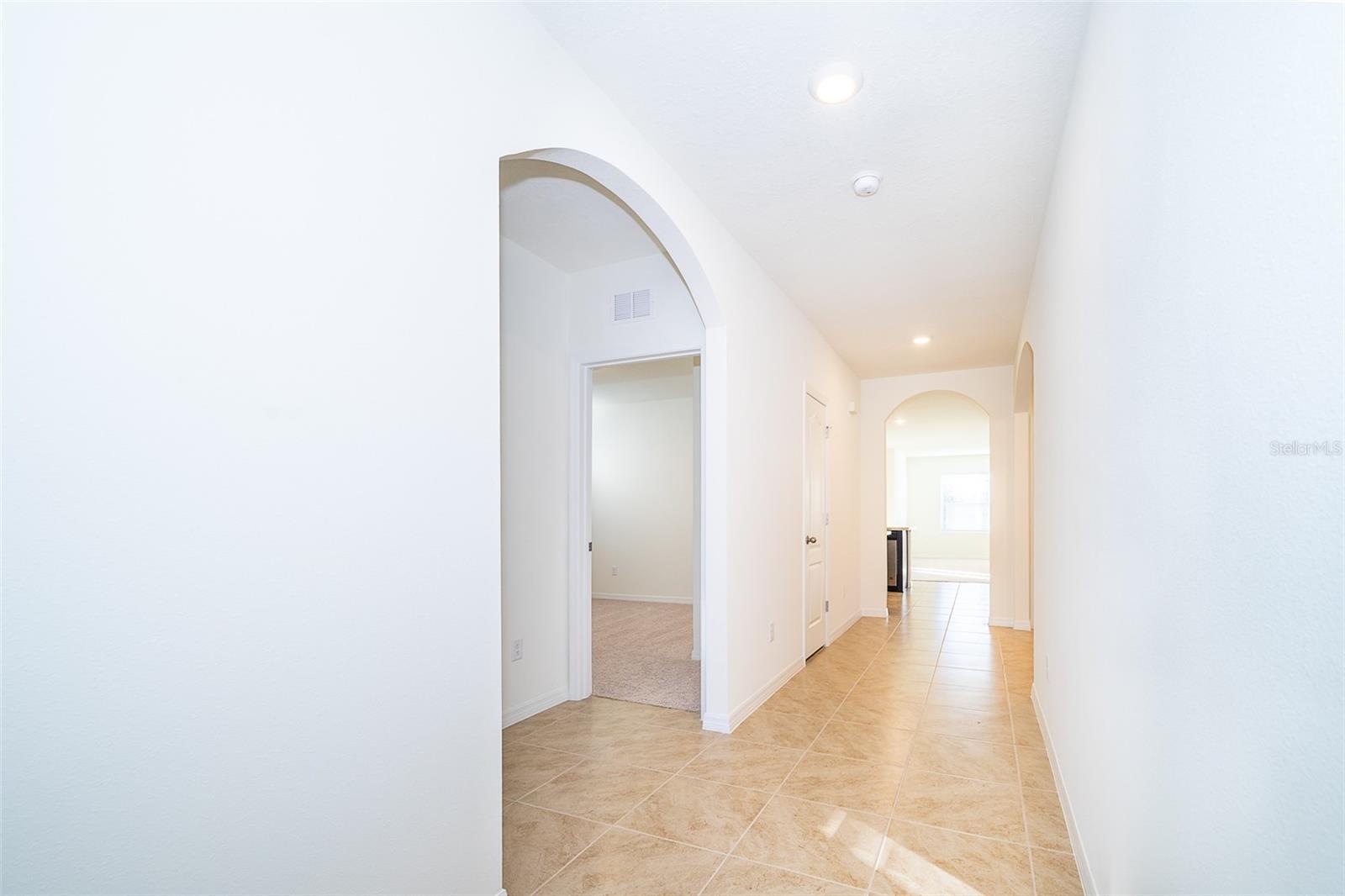 1391 FOX SQUIRREL DR — photo 4