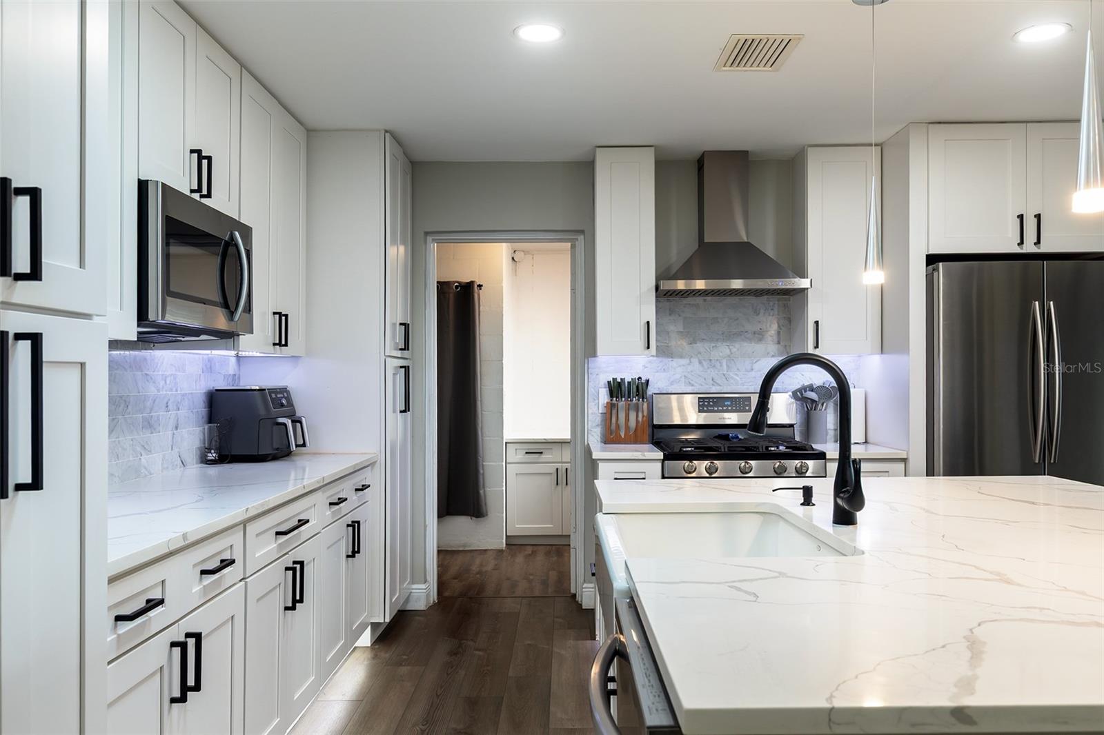 190 E FAITH TER — photo 10