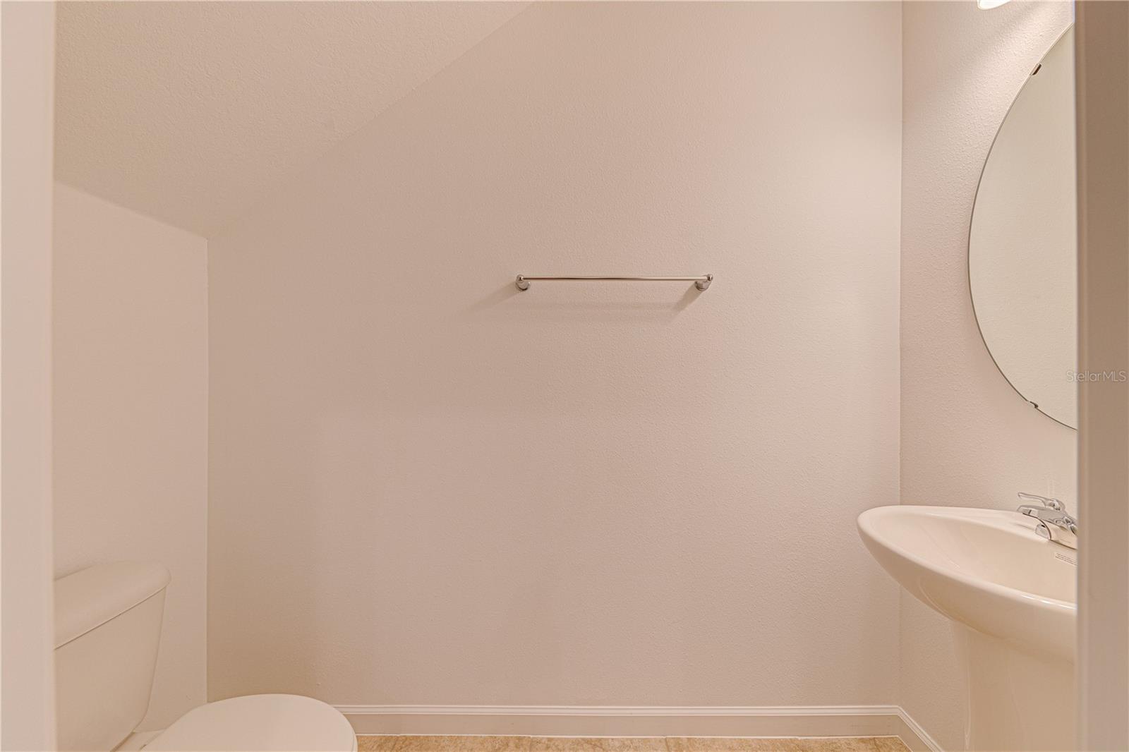 4454 DAVOS DR — photo 11