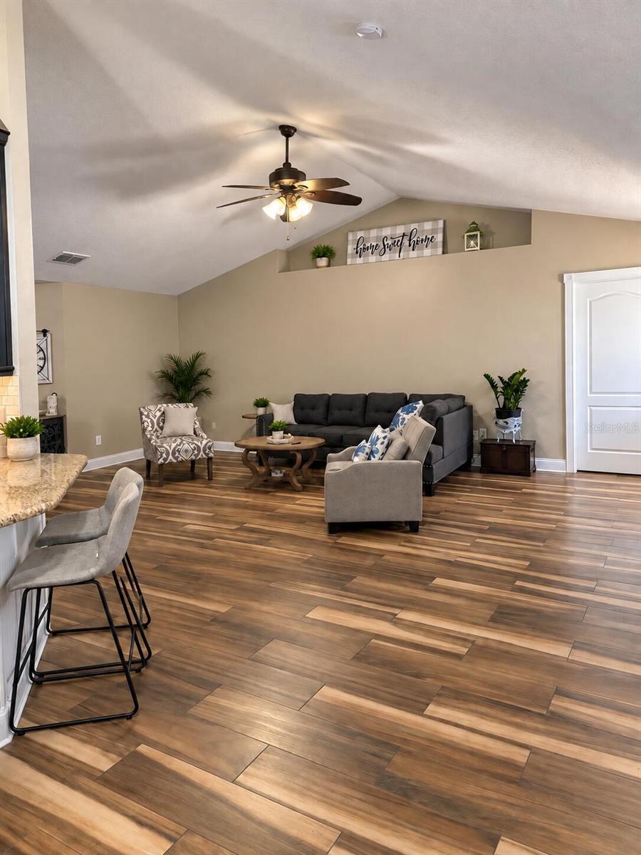 1631 CHARLEMAGNE CT — photo 10