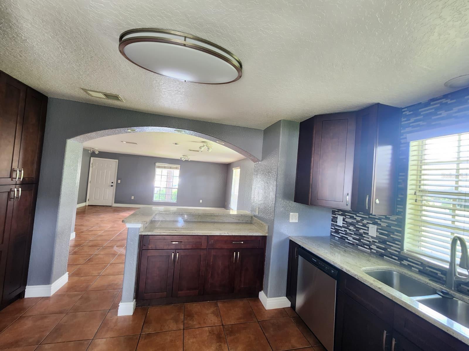 416 BANYON TREE CIR #108 — photo 7