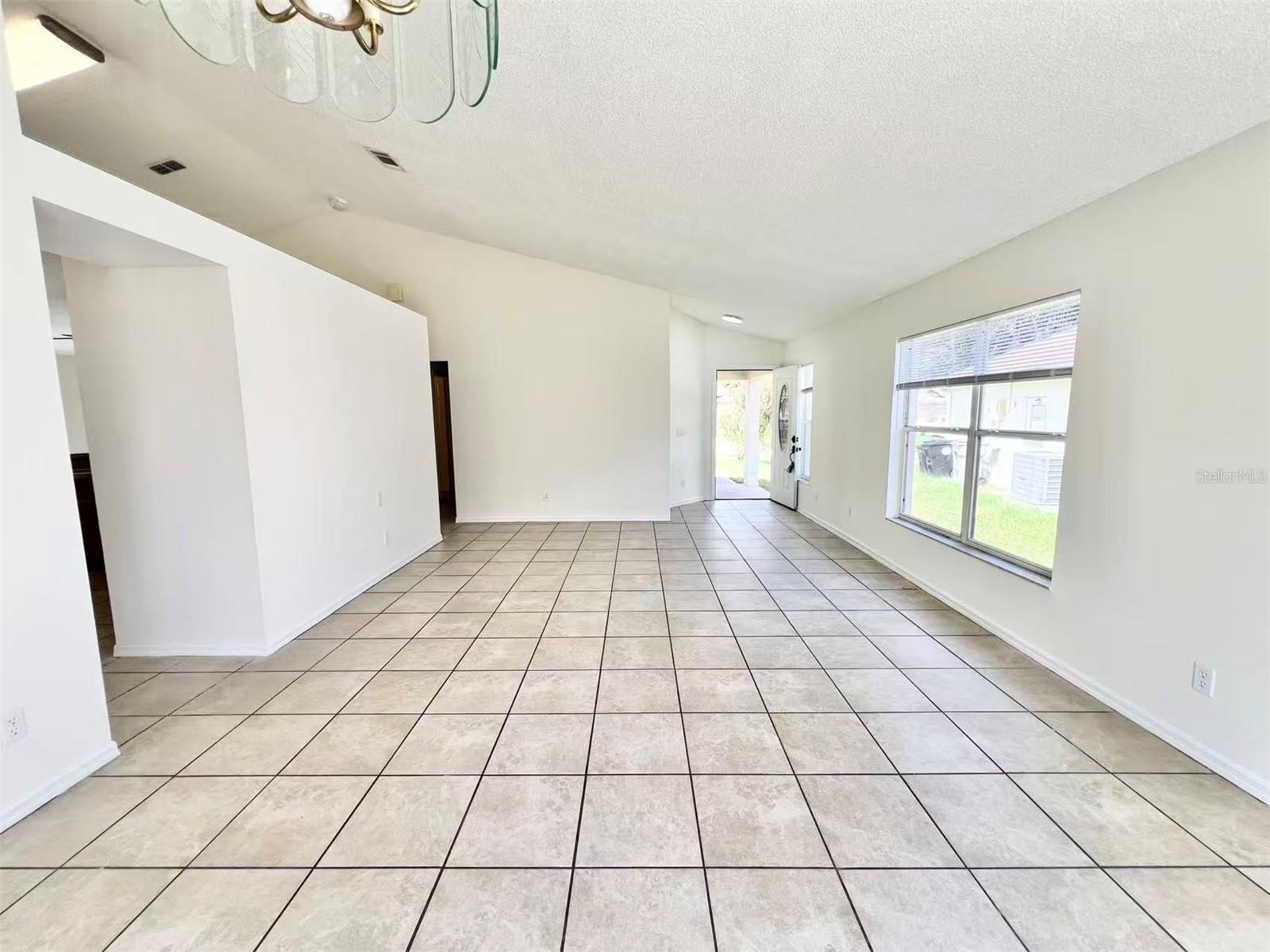 69 N CERVIDAE DR — photo 5