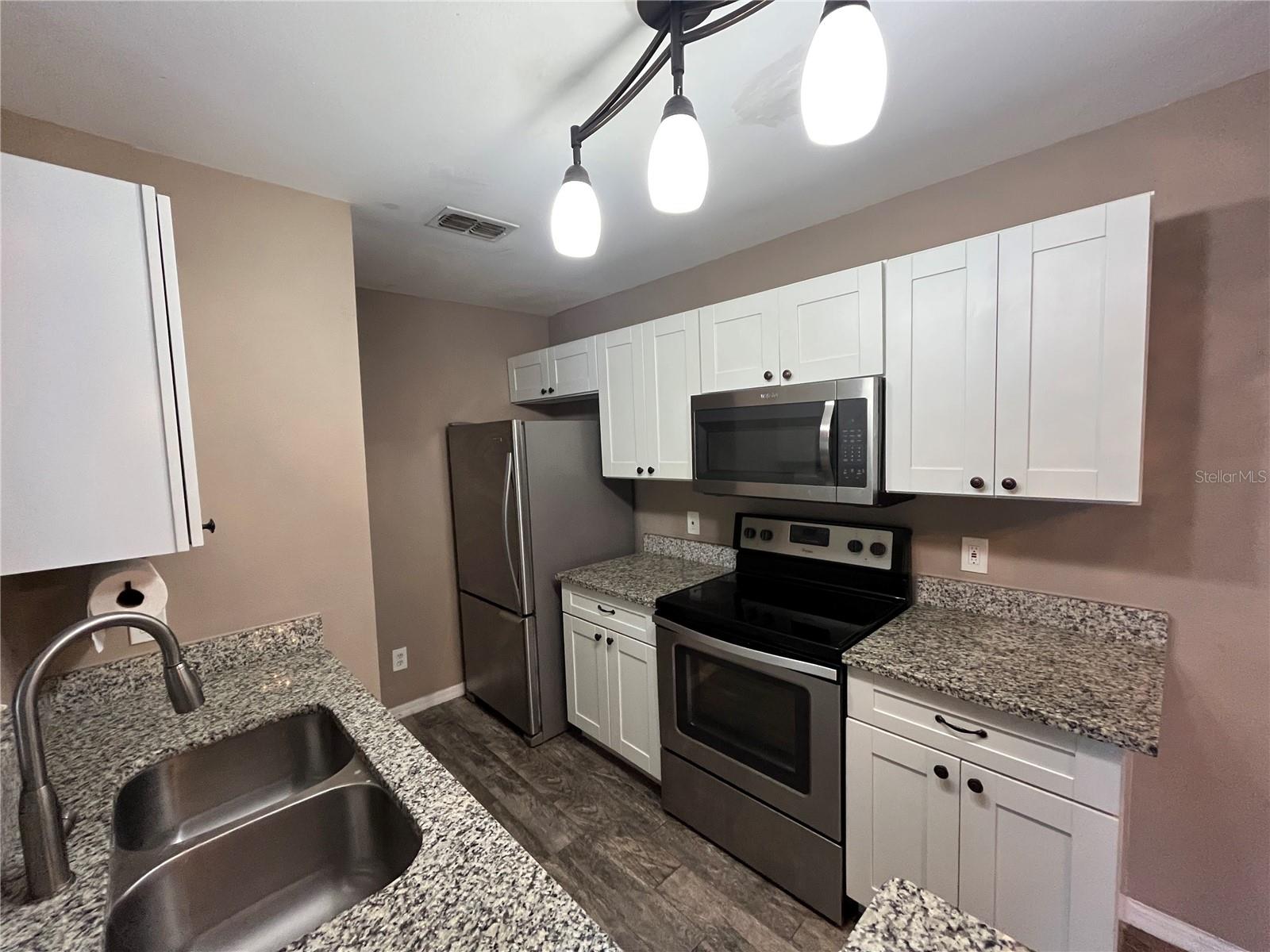 6088 WESTGATE DR #202 — photo 7