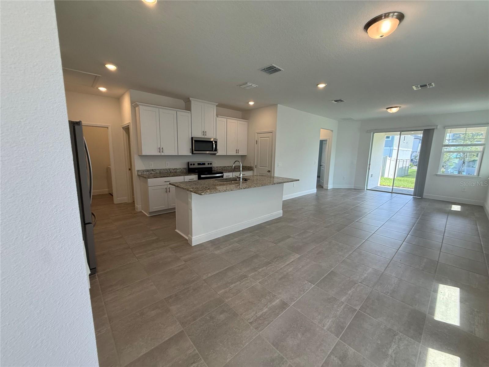 1892 ARCHER DR — photo 2