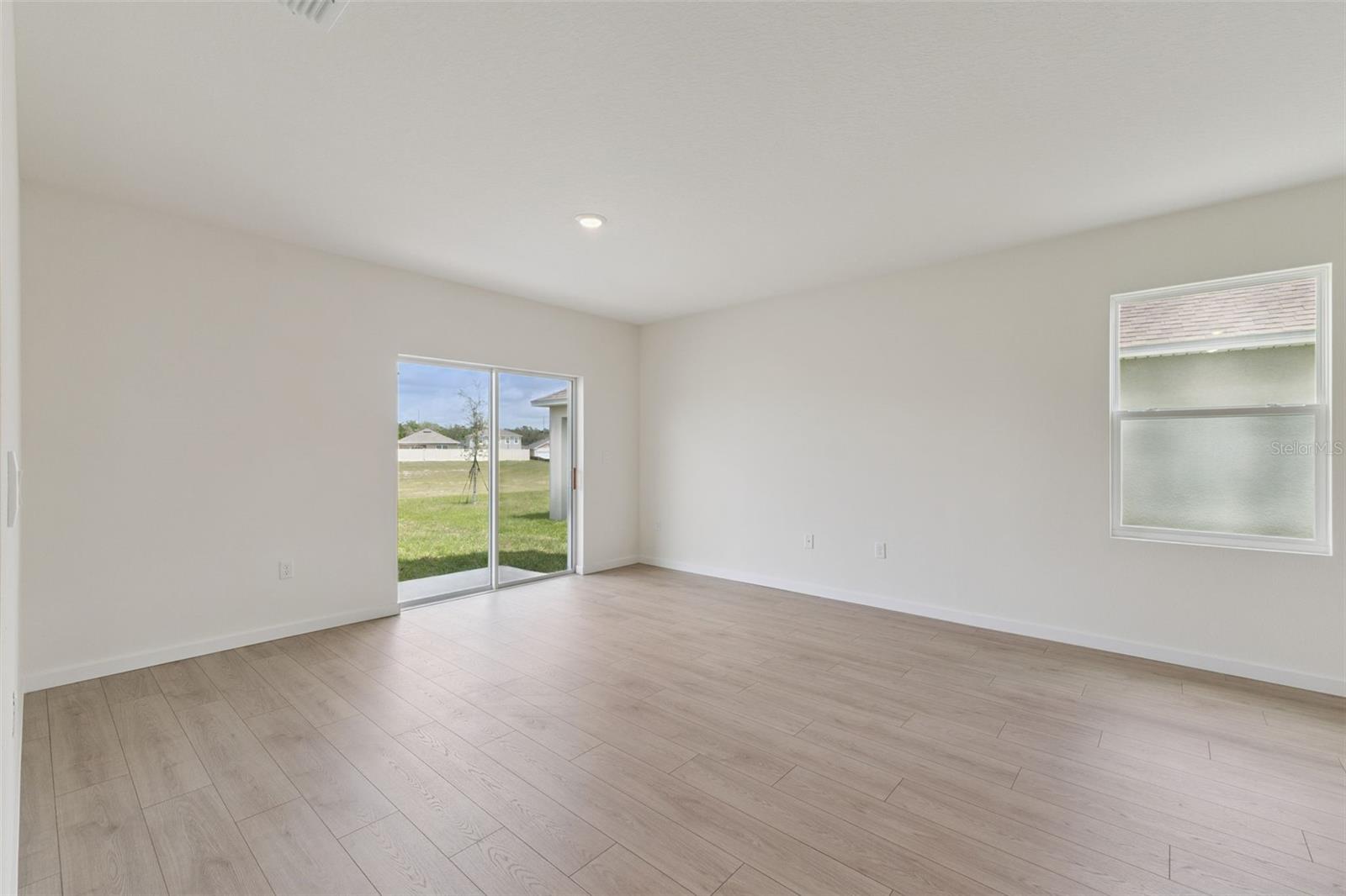 1929 HOWARD MESA DR — photo 5