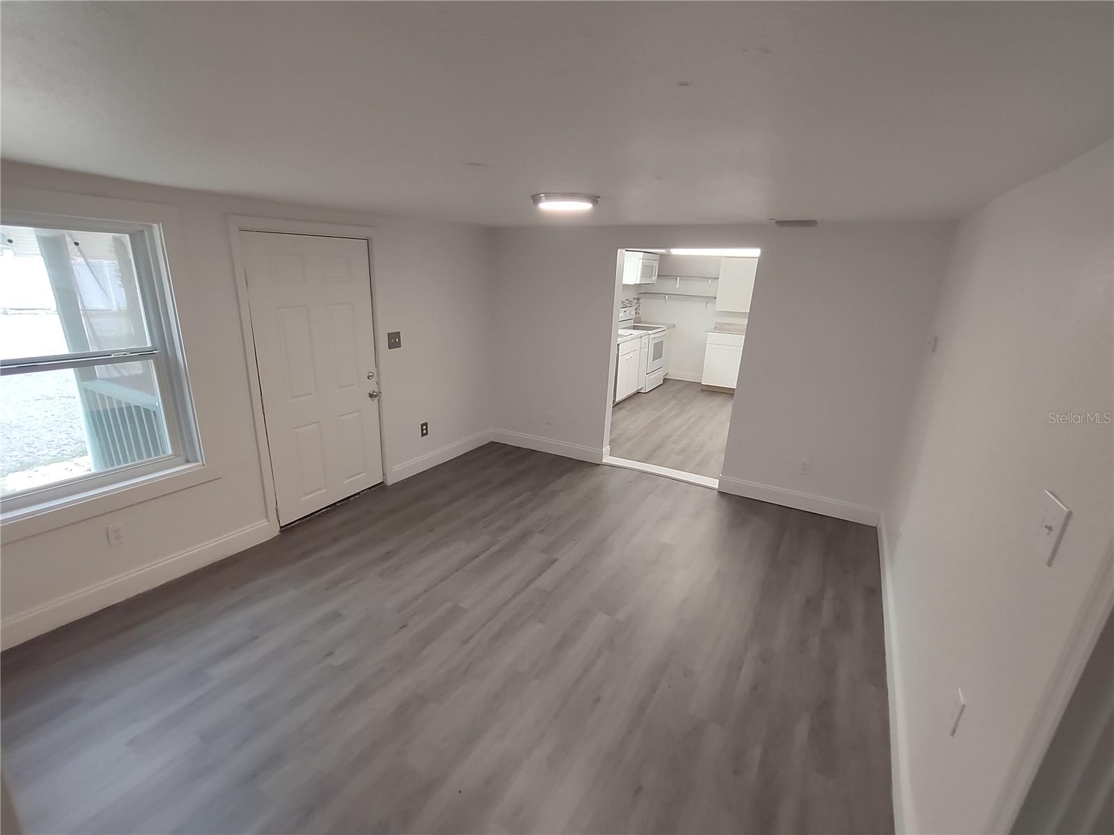901 HIBISCUS CT — photo 11