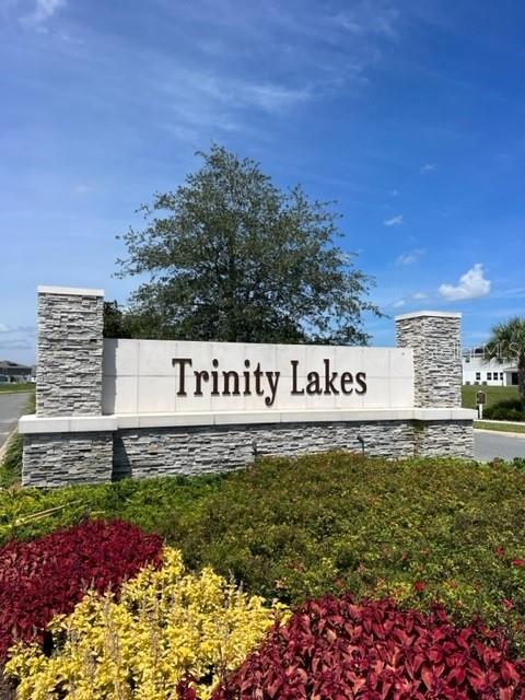 7260 ROLLING LEAF RD — photo 2