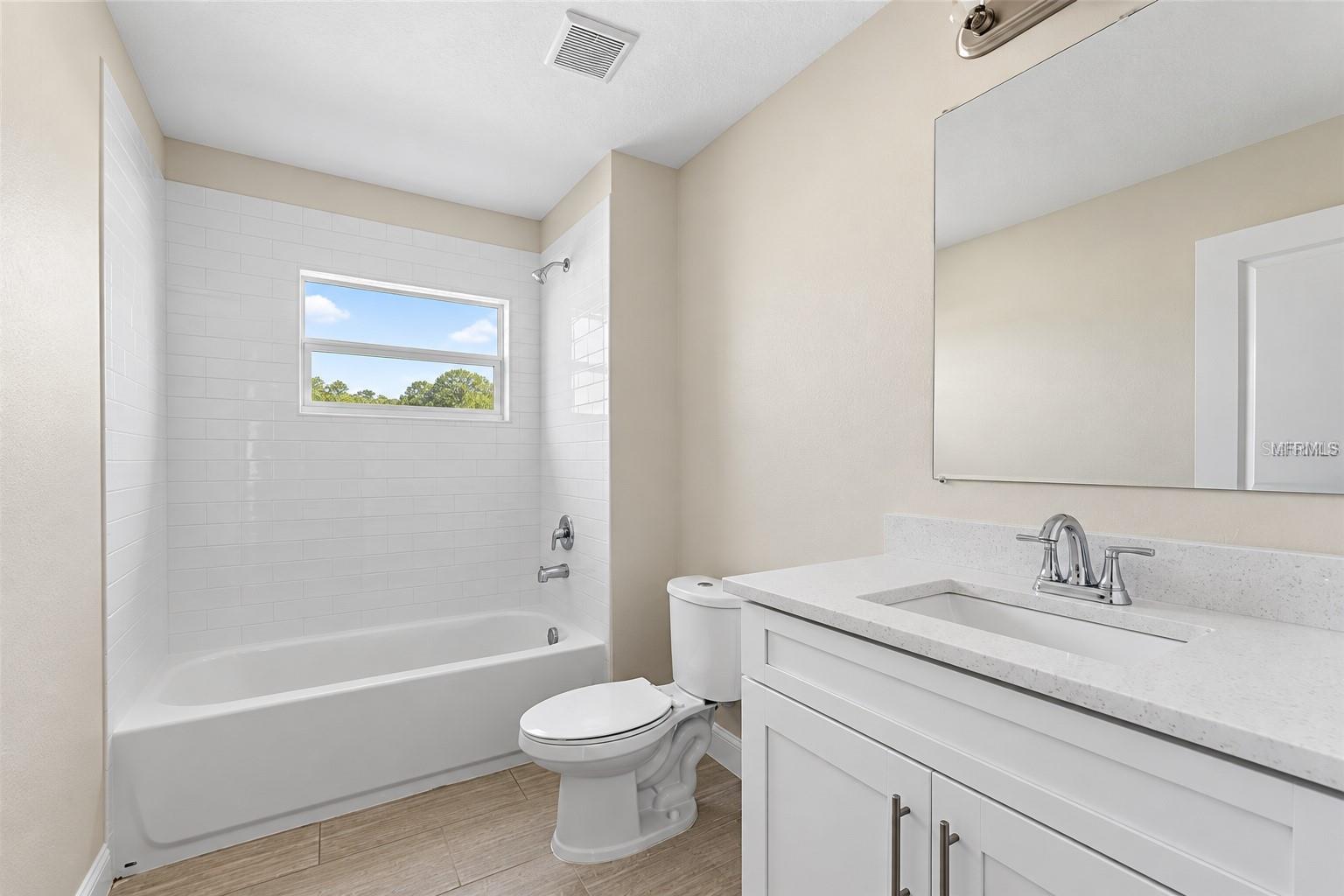 1907 LAREDO DR — photo 7