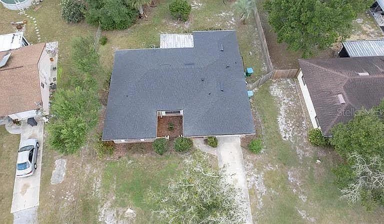 1200 LAWRENCE AVE — photo 2