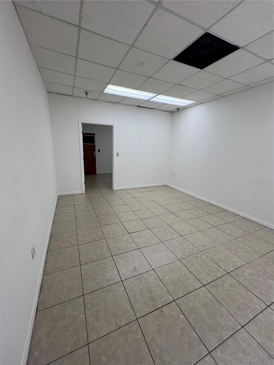 6900 SILVER STAR RD — photo 6
