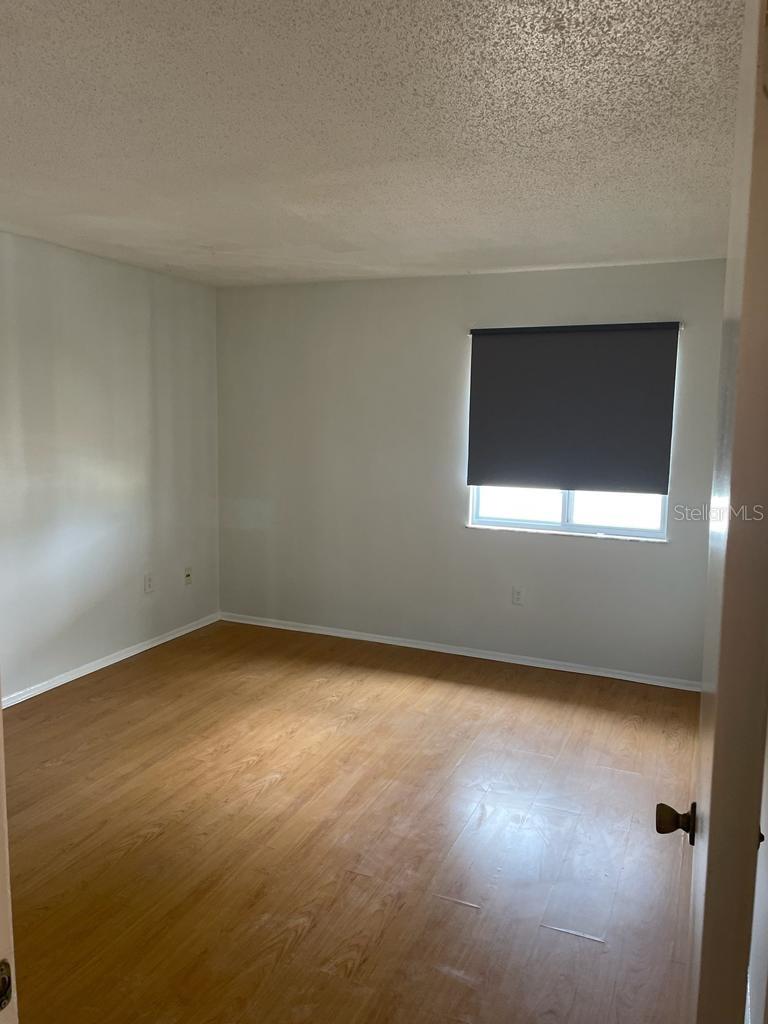300 CHEROKEE CT #F — photo 12